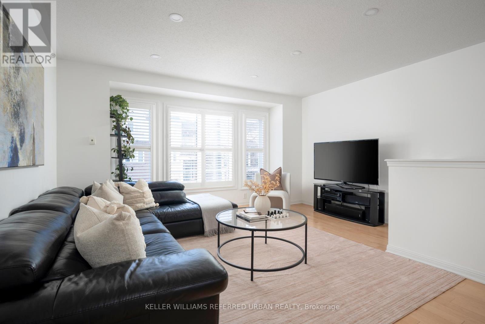 11 Winkler Terrace, Toronto, Ontario  M1L 0C3 - Photo 4 - E13209512