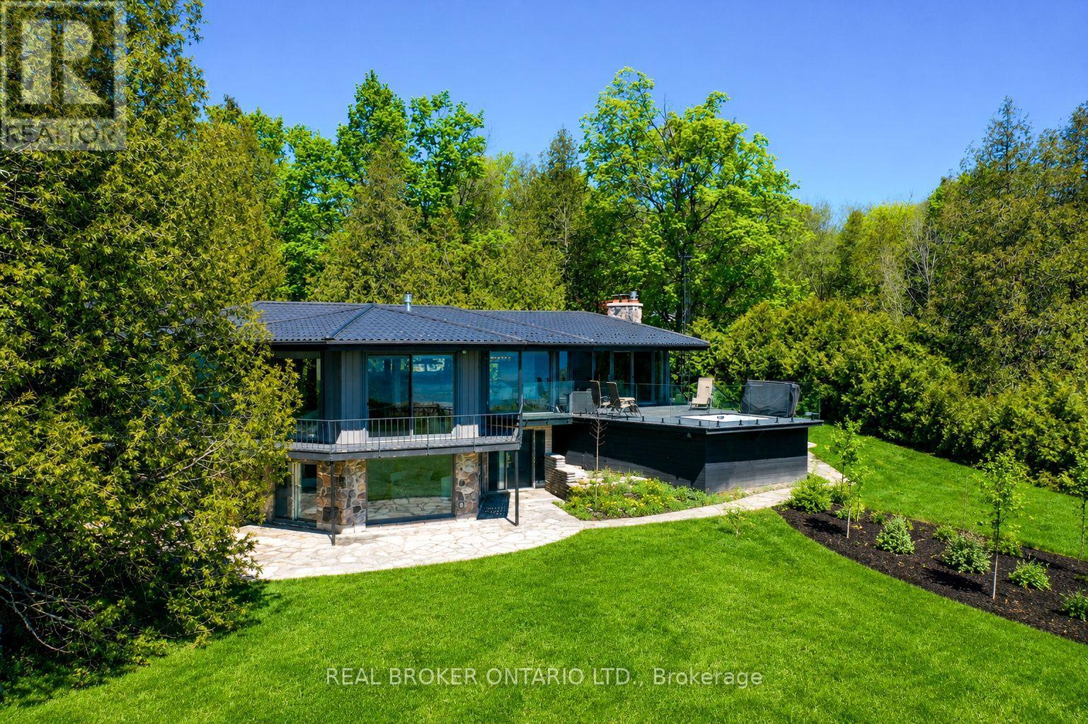 285 Balmy Beach Road, Georgian Bluffs, Ontario  N4K 5N4 - Photo 2 - X13209058