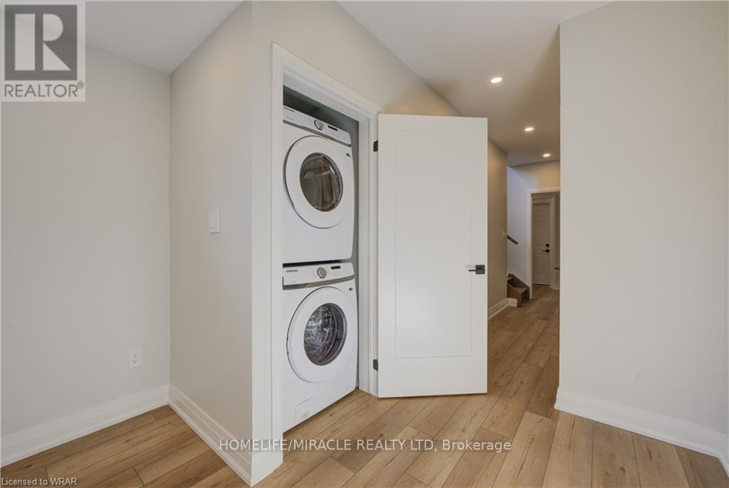 2-Lower - 160 Weber Street W, Kitchener, Ontario  N2H 4A4 - Photo 12 - X13209186