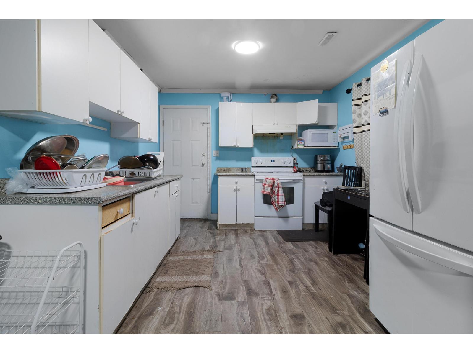 9011 King George Boulevard, Surrey, British Columbia  V3V 5V7 - Photo 31 - R3117342