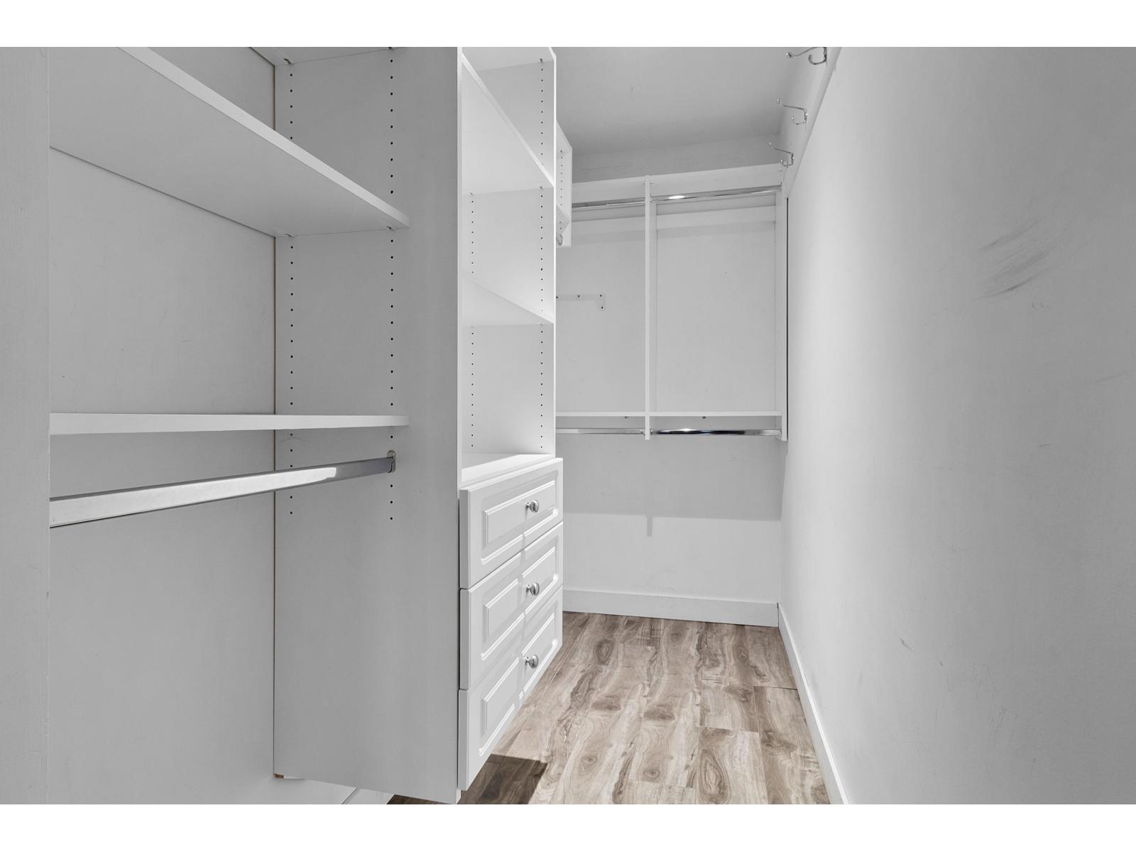 9011 King George Boulevard, Surrey, British Columbia  V3V 5V7 - Photo 19 - R3117342