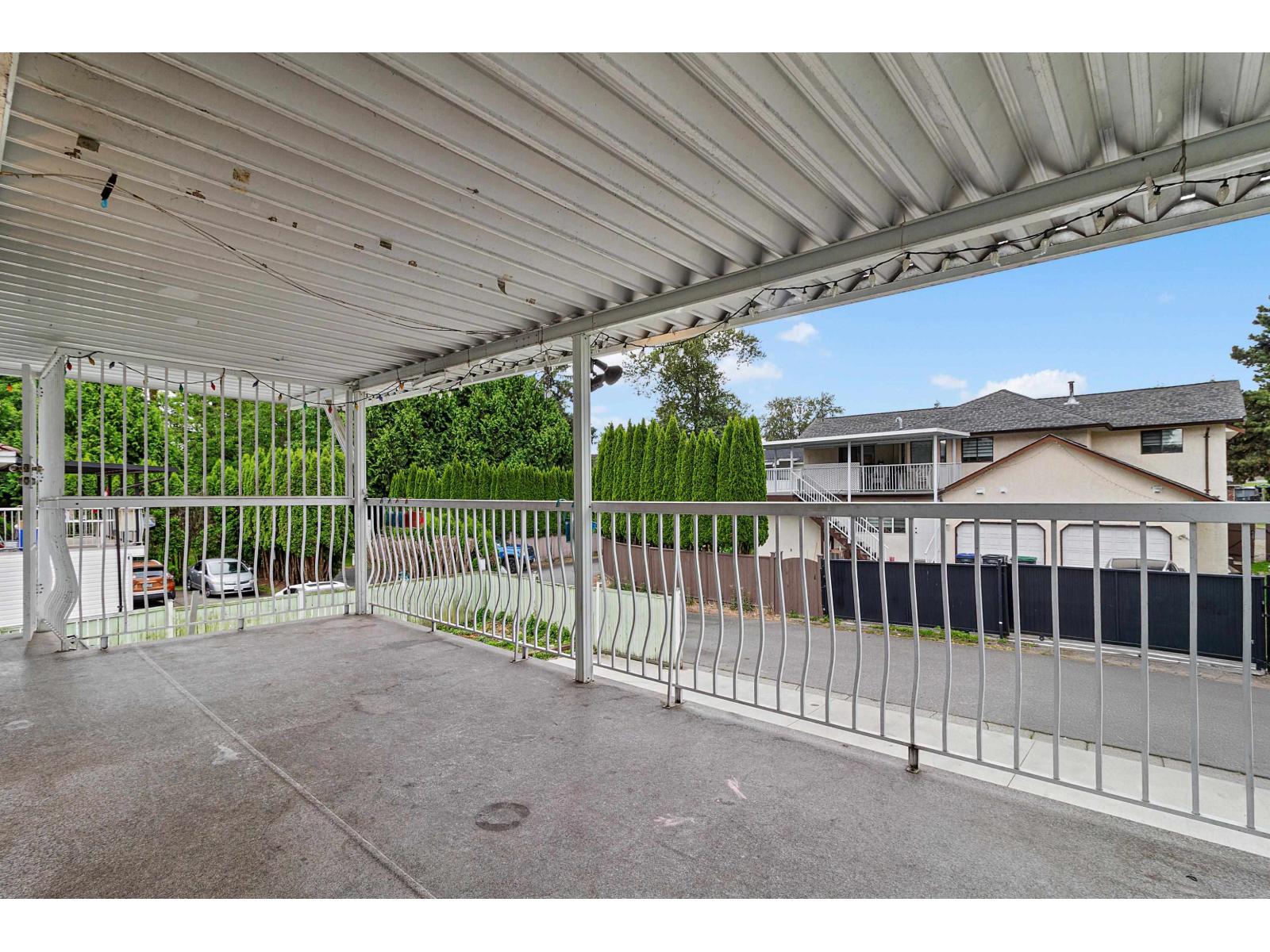 9011 King George Boulevard, Surrey, British Columbia  V3V 5V7 - Photo 27 - R3117342