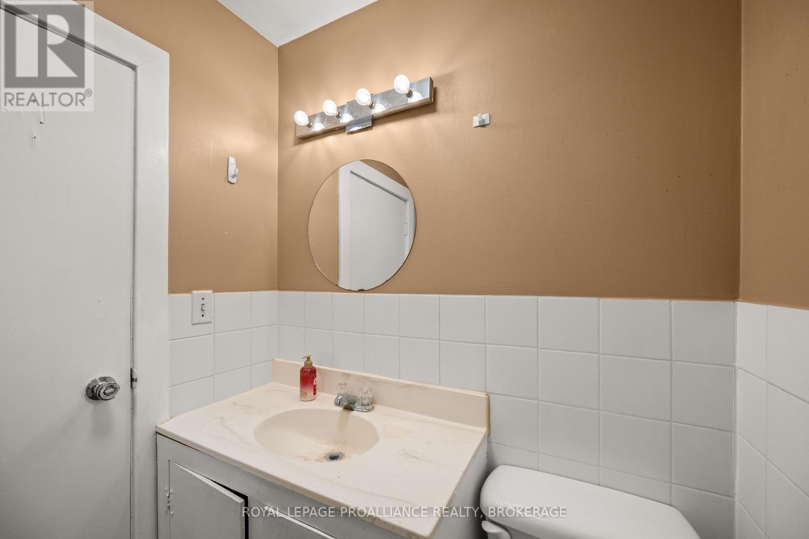 176 Nelson Street, Kingston, Ontario  K7L 3X1 - Photo 15 - X13209538