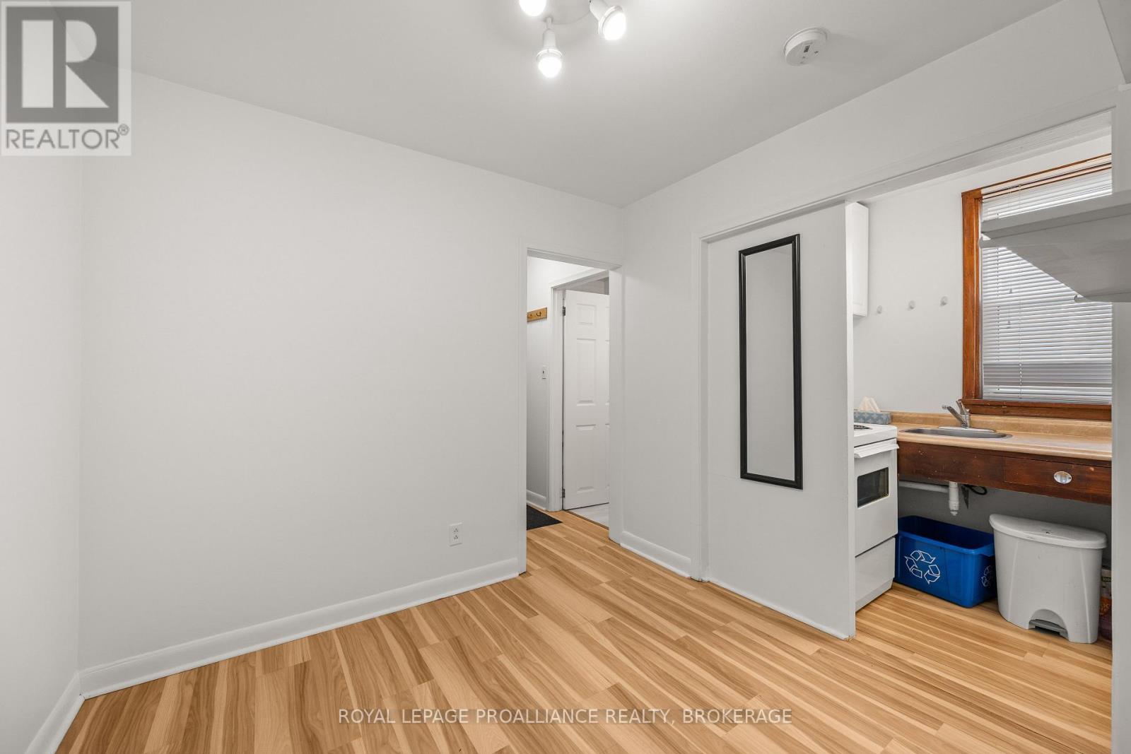 176 Nelson Street, Kingston, Ontario  K7L 3X1 - Photo 9 - X13209538