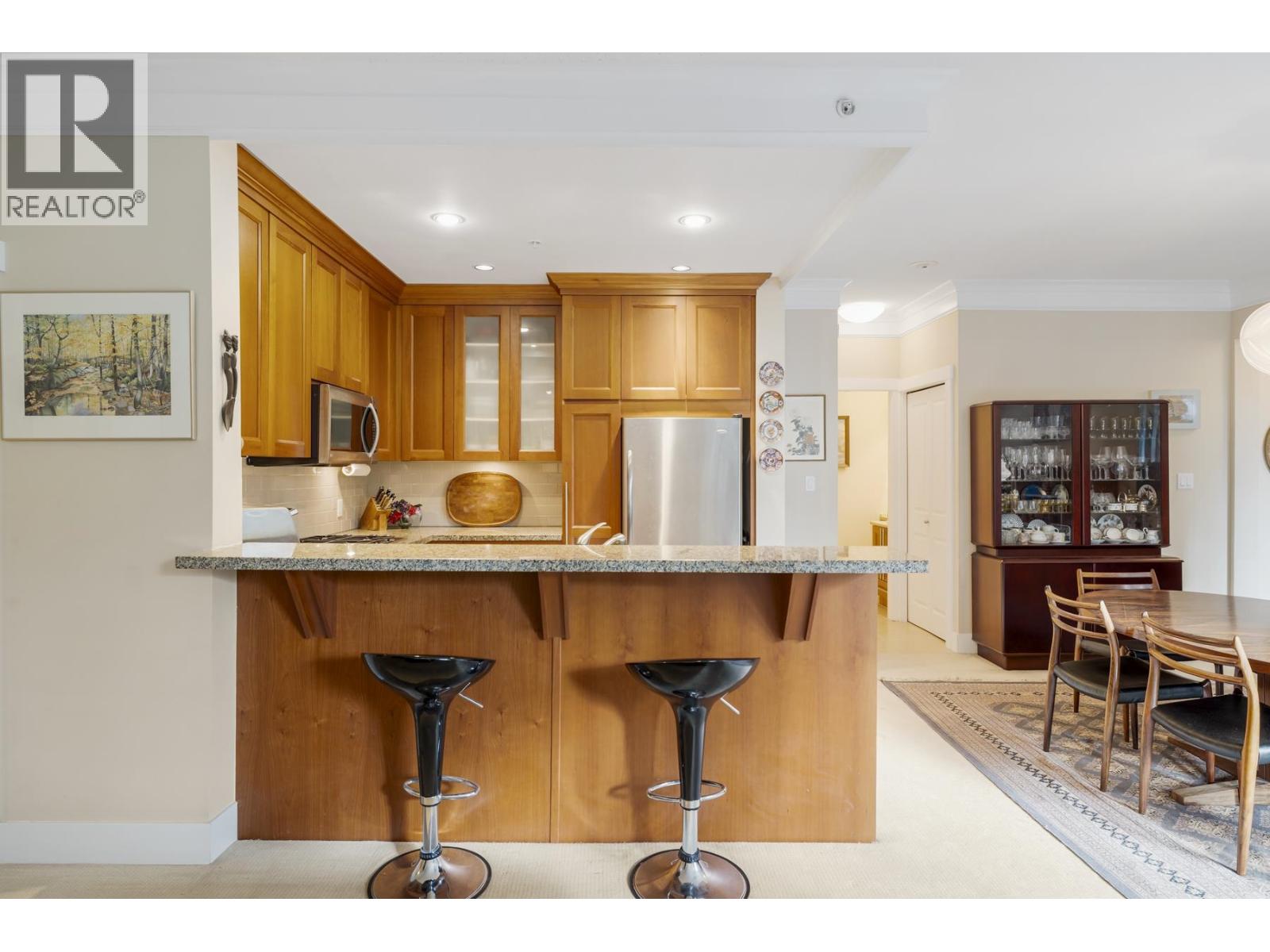 304 4685 Valley Drive, Vancouver, British Columbia V6J 5M2 - Photo 5 - R3129130