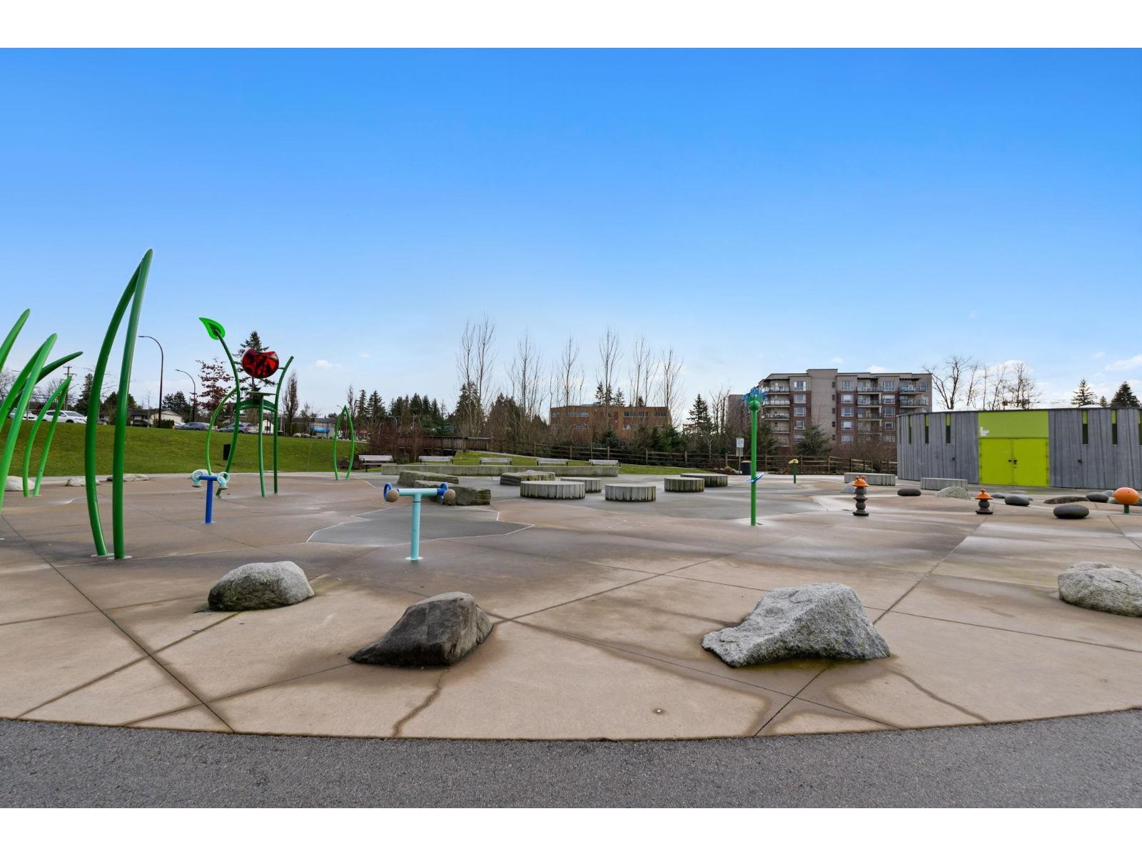 203 14885 105 Avenue, Surrey, British Columbia  V3R 2V6 - Photo 26 - R3129232
