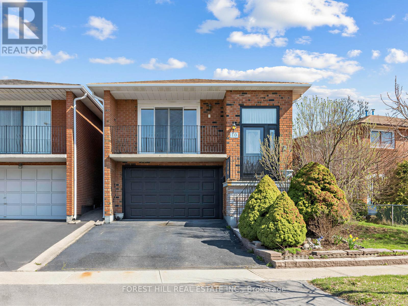 10 Boyne Highland Court, Vaughan, Ontario  L4K 1K4 - Photo 2 - N13209514
