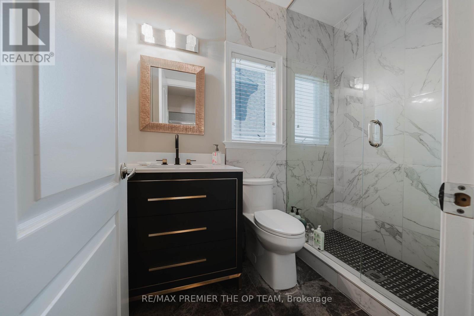 56 Park Ridge Drive, Vaughan, Ontario  L0J 1C0 - Photo 13 - N13209592