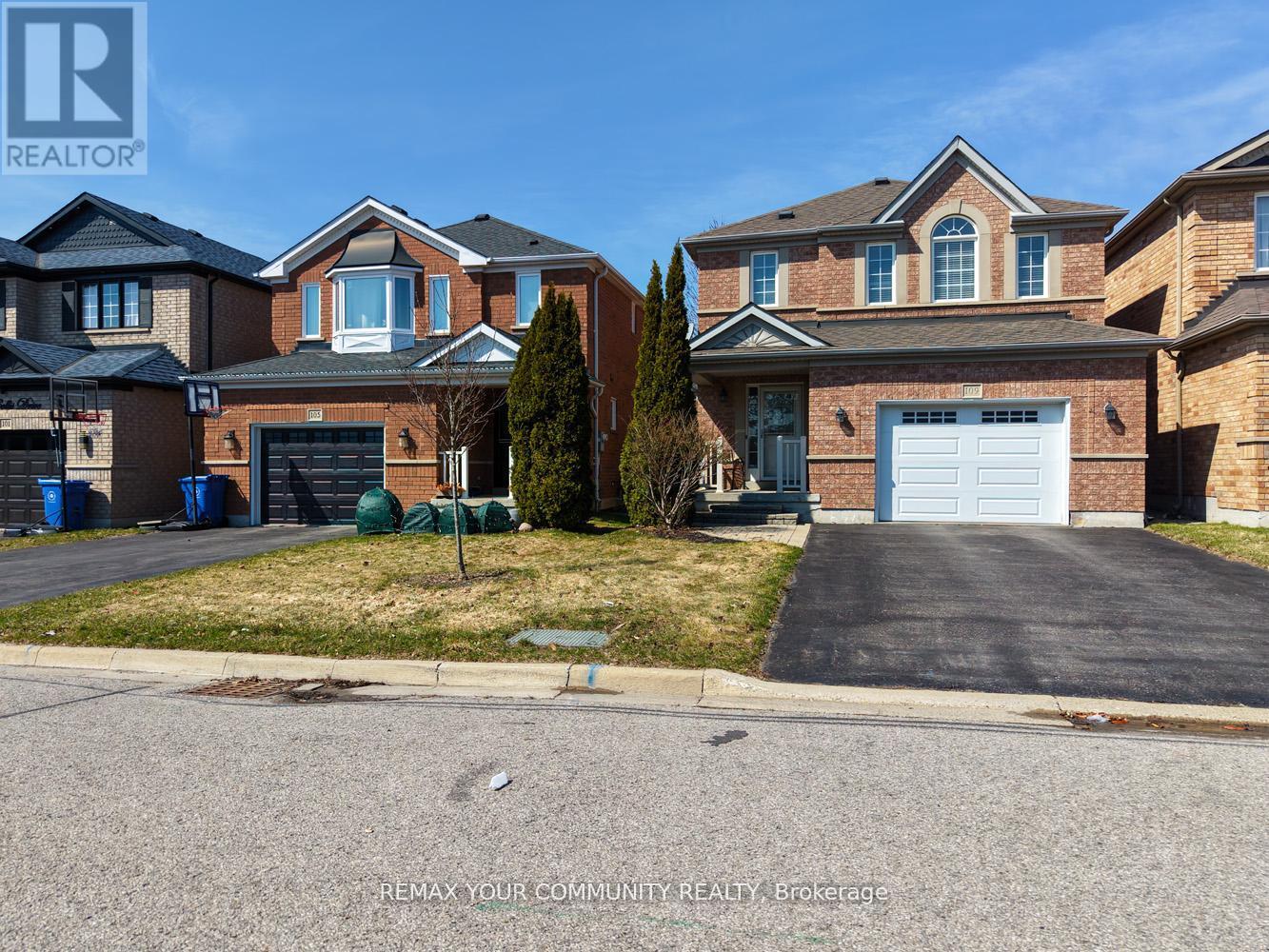109 Collis Drive, Aurora, Ontario  L4G 7V2 - Photo 3 - N13209602