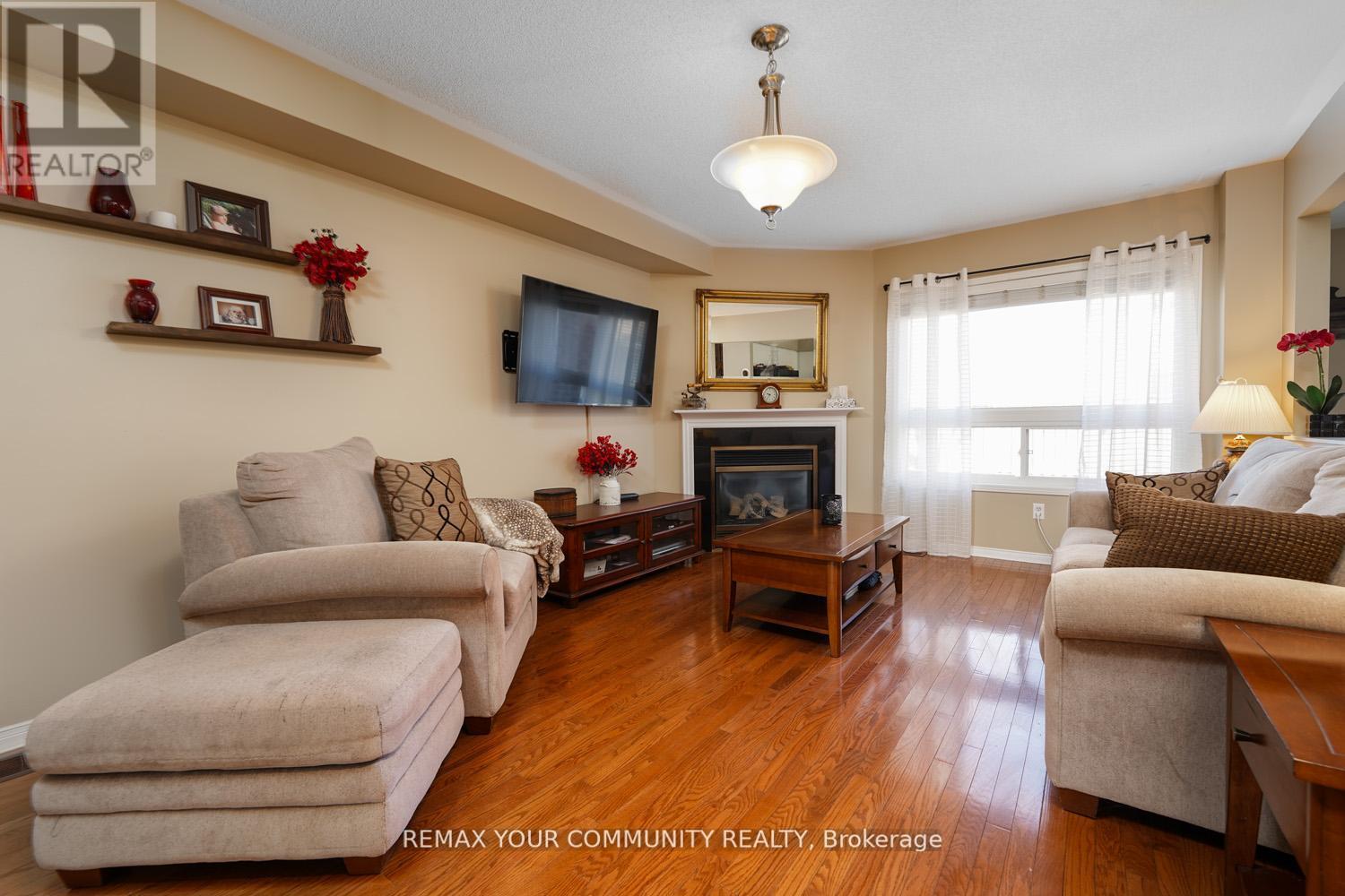 109 Collis Drive, Aurora, Ontario  L4G 7V2 - Photo 9 - N13209602