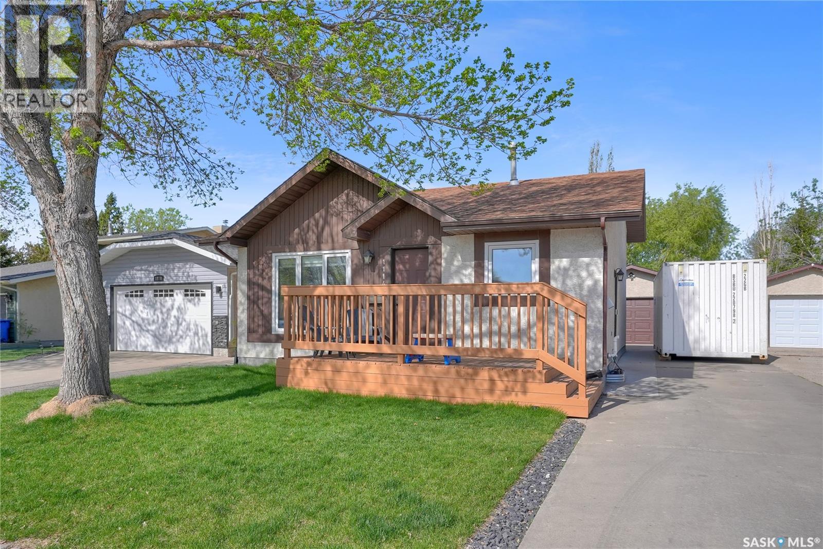 1114 Bayda Crescent, Regina, Saskatchewan  S4N 6Y6 - Photo 2 - SK037402