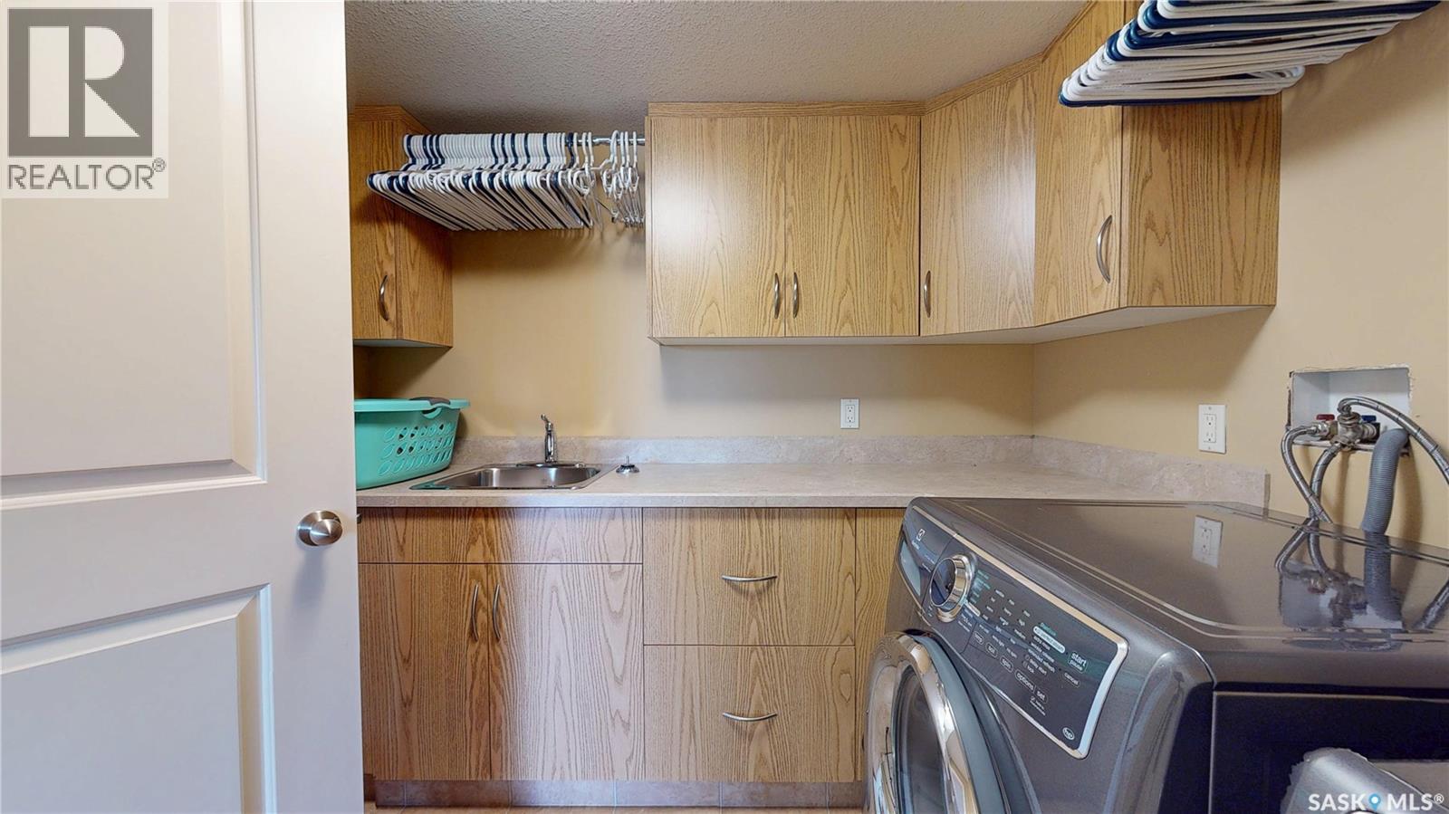 N 1538 Lakeridge Drive, Regina, Saskatchewan  S4X 4L5 - Photo 57 - SK037387