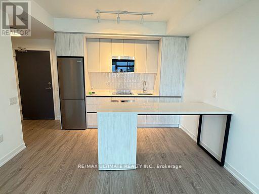 820 - 2485 Eglinton Avenue W, Mississauga, Ontario  L5M 2T1 - Photo 3 - W13209486