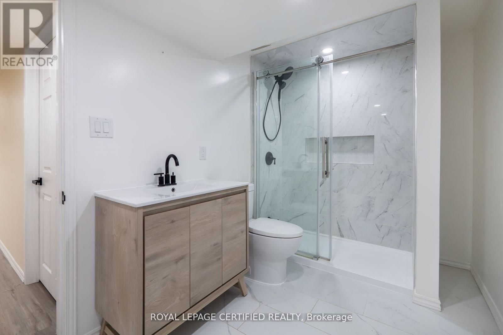 643 Garden Walk, Mississauga, Ontario  L5W 1V9 - Photo 43 - W13209536