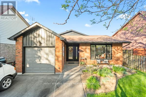 33 RENFIELD CRESCENT, Whitby, Ontario