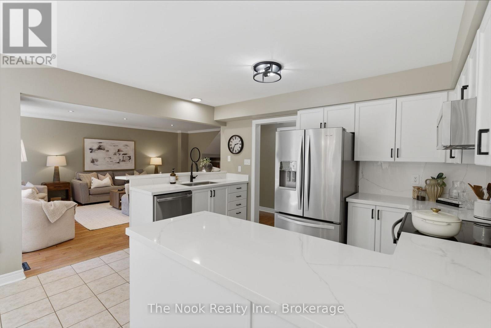149 Toscana Drive, Whitby, Ontario  L1R 2Z9 - Photo 12 - E13209714