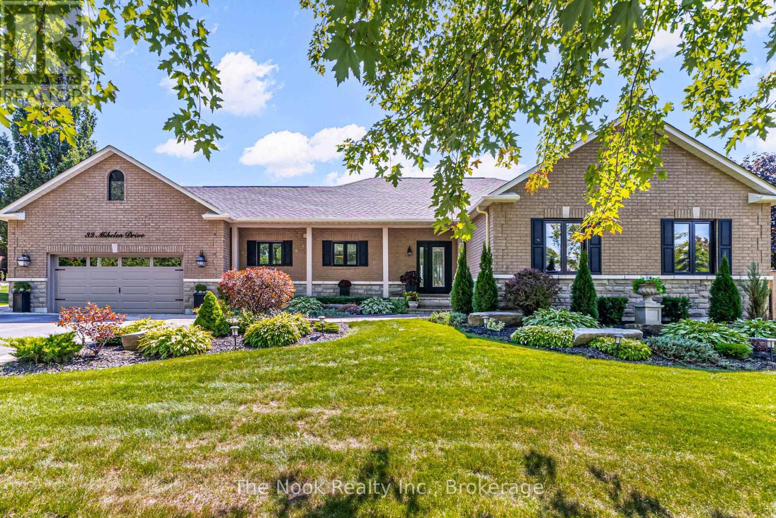 32 MIKELEN DRIVE, Scugog, Ontario