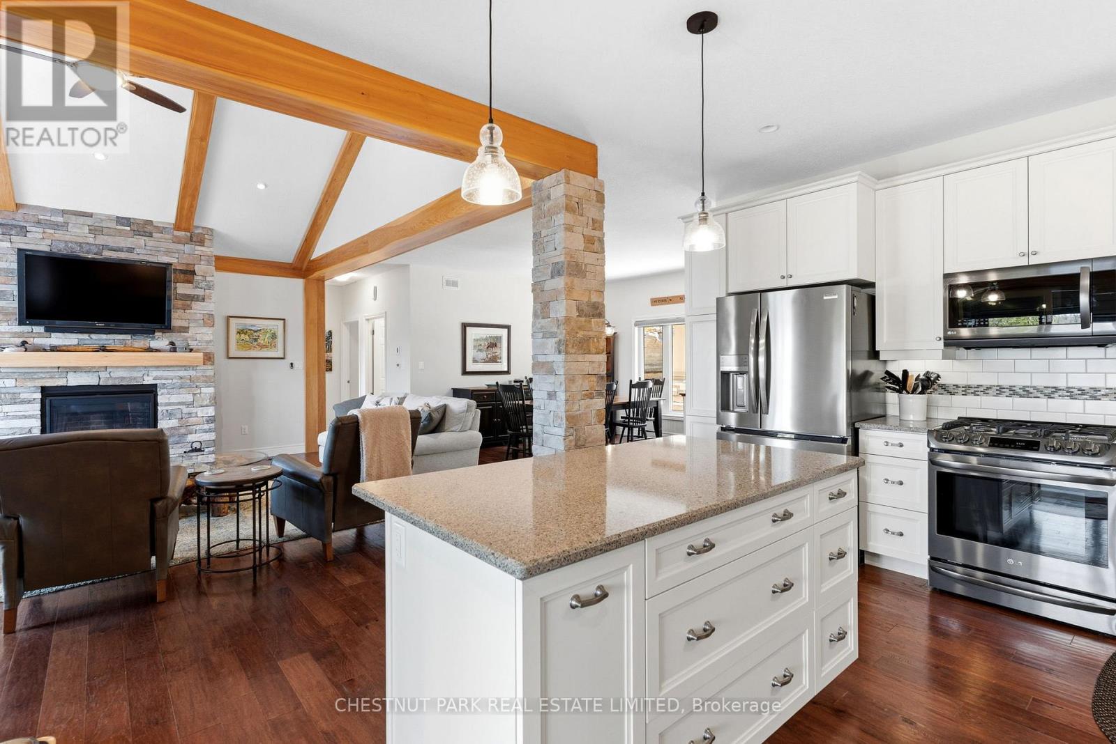 2066 Wilkinson Road, Dysart Et Al, Ontario  K0M 1S0 - Photo 12 - X13209494