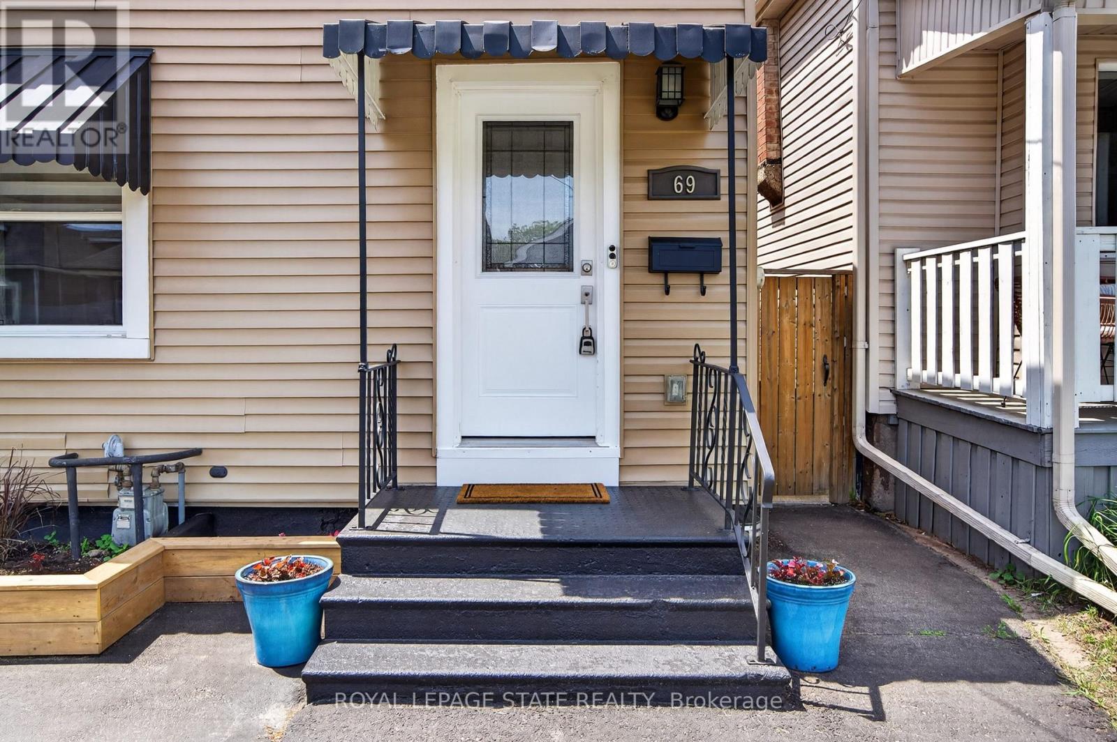 69 Robins Avenue, Hamilton, Ontario  L8H 4N3 - Photo 2 - X13209498