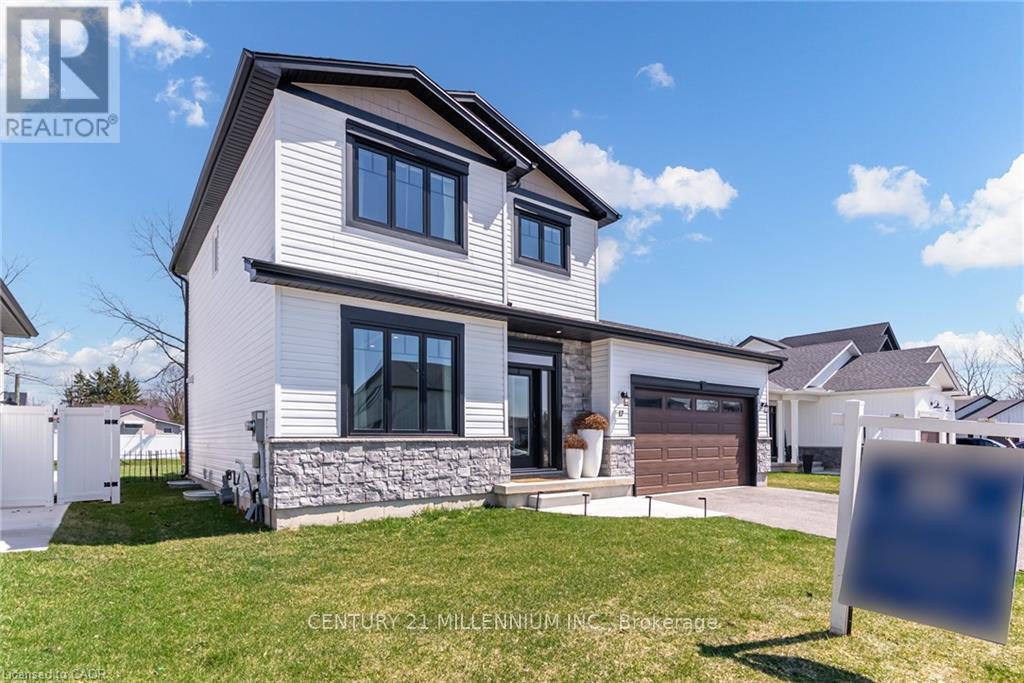 17 Helen Court, Central Elgin, Ontario  N0L 1B0 - Photo 2 - X13209510