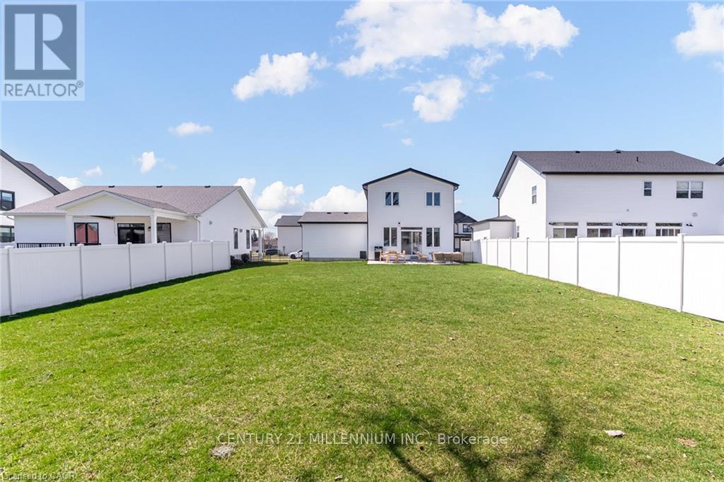 17 Helen Court, Central Elgin, Ontario  N0L 1B0 - Photo 38 - X13209510