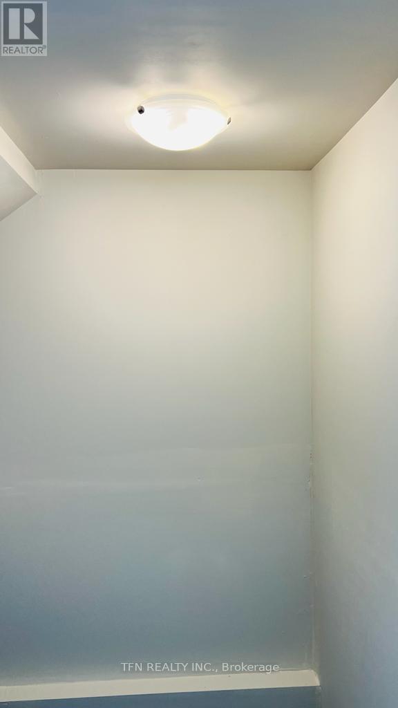 Unknown Address, ,    - Photo 10 - X13209576