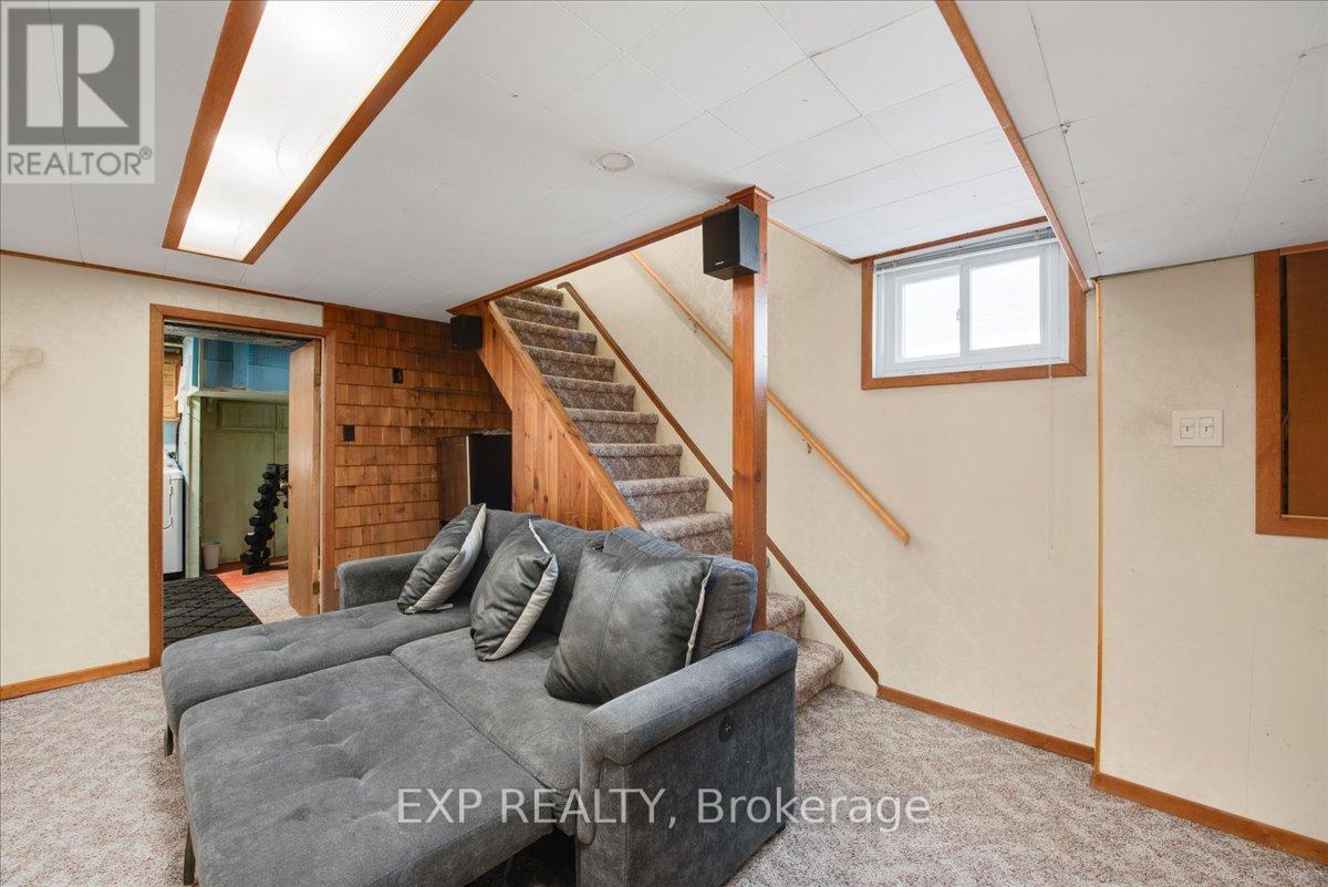 376 Surrey Drive, Oshawa (Eastdale), Ontario  L1G 6H1 - Photo 19 - E13209172