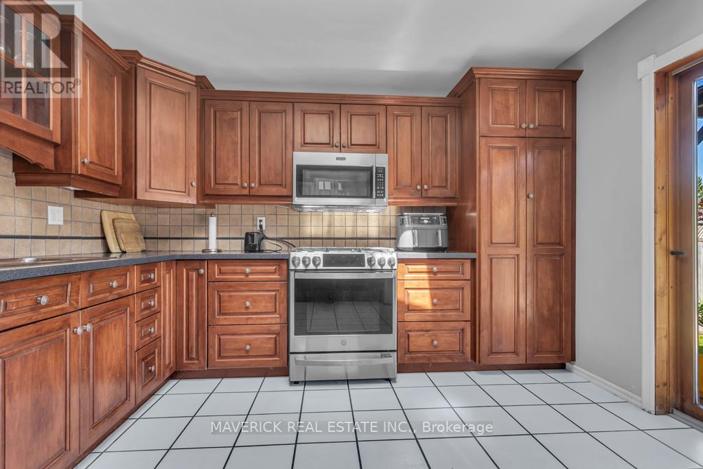 6 Bonnie Place, St. Thomas, Ontario  N5R 5W3 - Photo 17 - X13209928