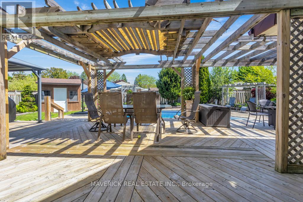 6 Bonnie Place, St. Thomas, Ontario  N5R 5W3 - Photo 35 - X13209928