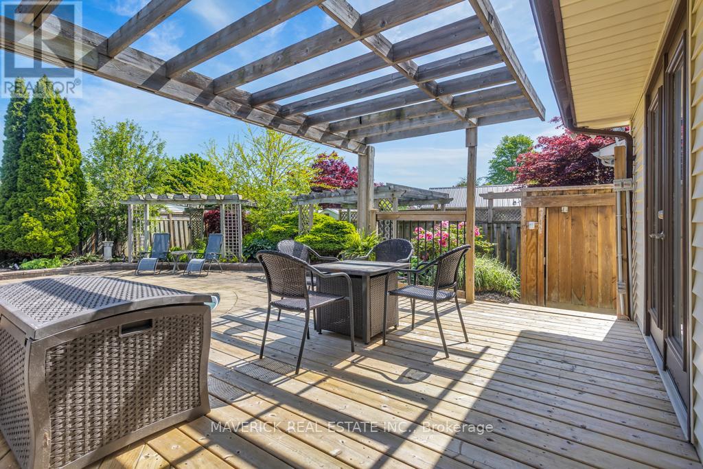 6 Bonnie Place, St. Thomas, Ontario  N5R 5W3 - Photo 37 - X13209928