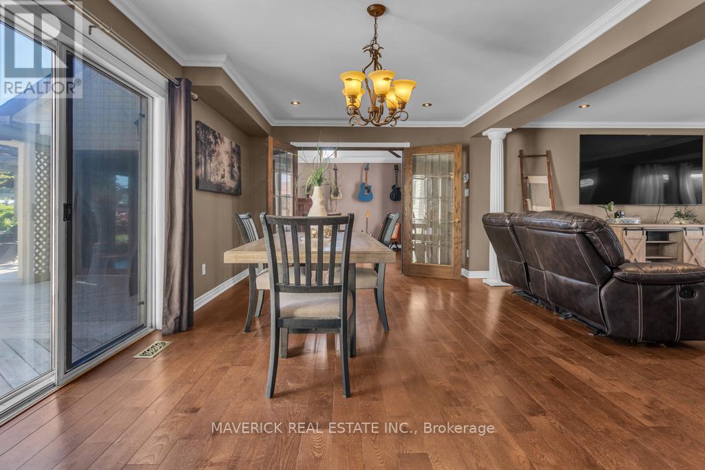 6 Bonnie Place, St. Thomas, Ontario  N5R 5W3 - Photo 9 - X13209928