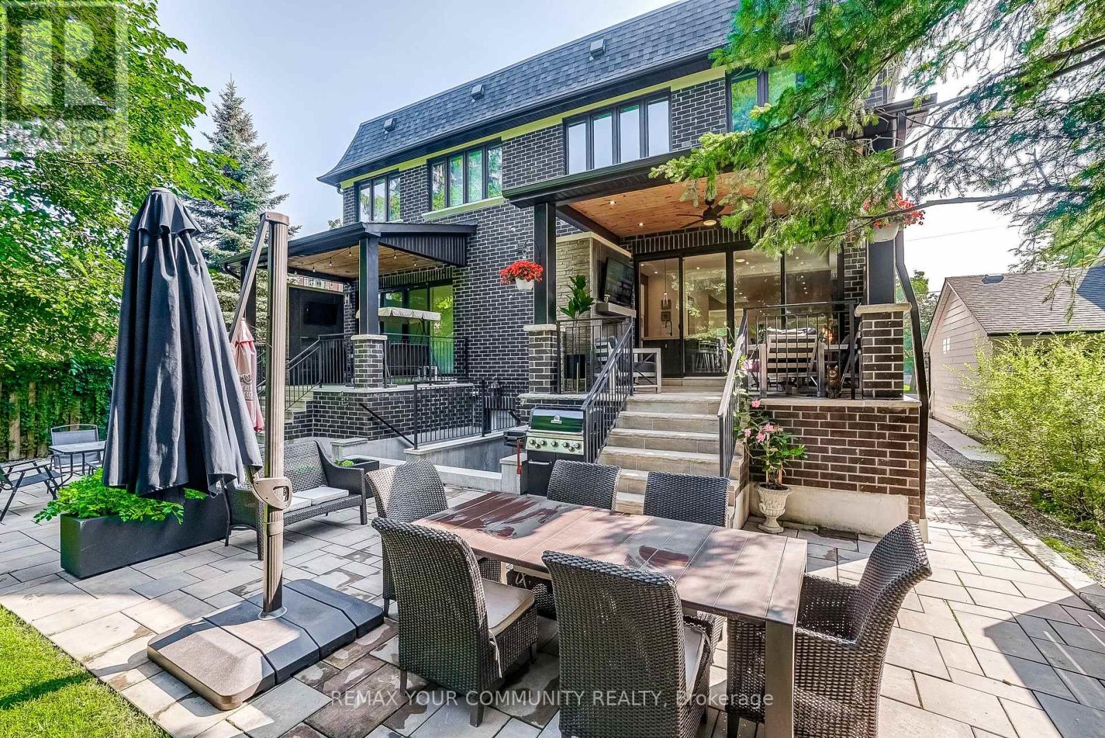 116 Lucas Street, Richmond Hill, Ontario  L4C 4P5 - Photo 5 - N13209350