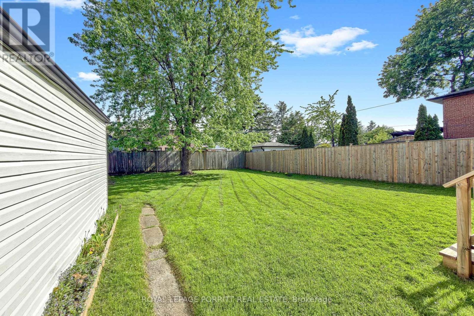 31 Burlingame Road, Toronto, Ontario  M8W 1Y7 - Photo 22 - W13208812