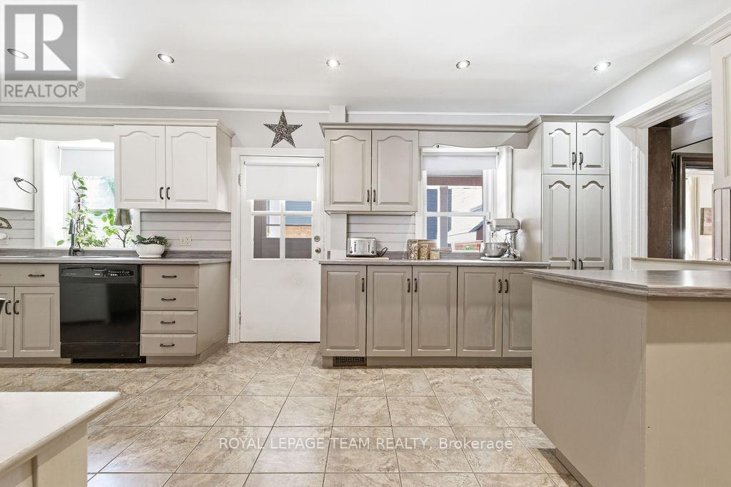 241 John Street N, Arnprior, Ontario K7S 2P3 - Photo 18 - X13209786