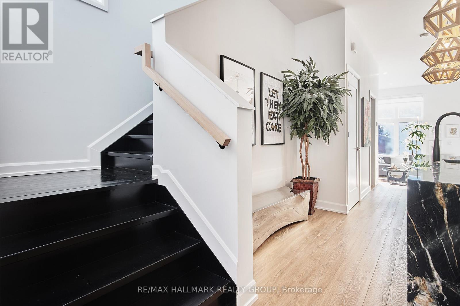 144 Florence Street, Ottawa, Ontario  K1R 5N4 - Photo 17 - X13209770