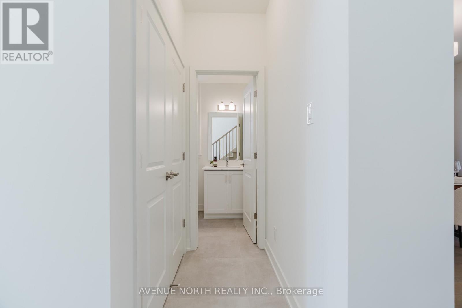 1729 Rotterdam Circle, Ottawa, Ontario  K2W 1A5 - Photo 9 - X13209850