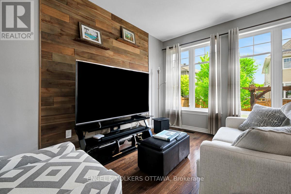 701 Hazelnut Crescent, Ottawa, Ontario  K1T 0K1 - Photo 10 - X13209866