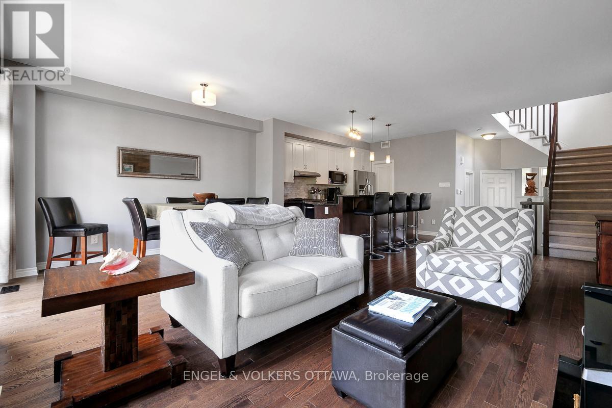 701 Hazelnut Crescent, Ottawa, Ontario  K1T 0K1 - Photo 12 - X13209866