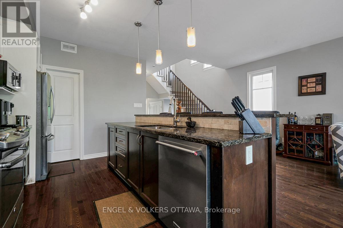 701 Hazelnut Crescent, Ottawa, Ontario  K1T 0K1 - Photo 21 - X13209866
