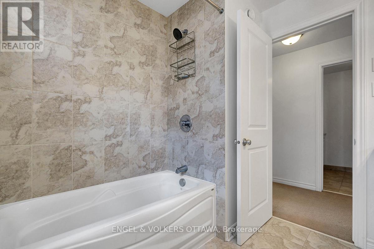 701 Hazelnut Crescent, Ottawa, Ontario  K1T 0K1 - Photo 35 - X13209866