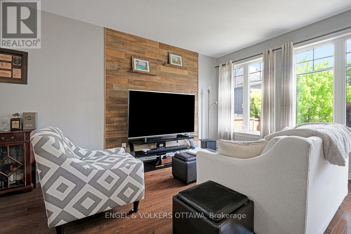 701 Hazelnut Crescent, Ottawa, Ontario  K1T 0K1 - Photo 9 - X13209866