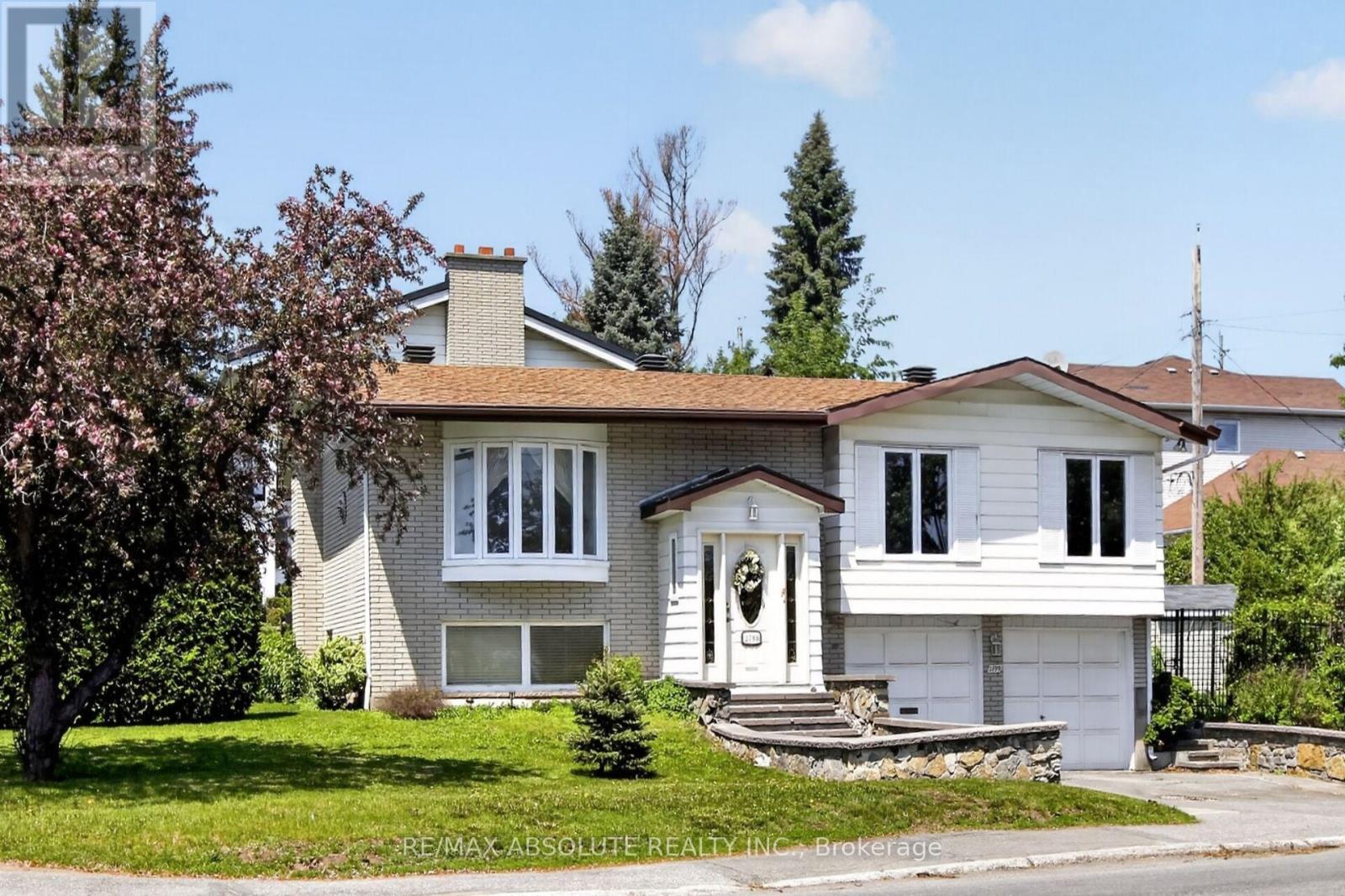 2799 Dumaurier Avenue, Ottawa, Ontario  K2B 7W2 - Photo 3 - X13209882