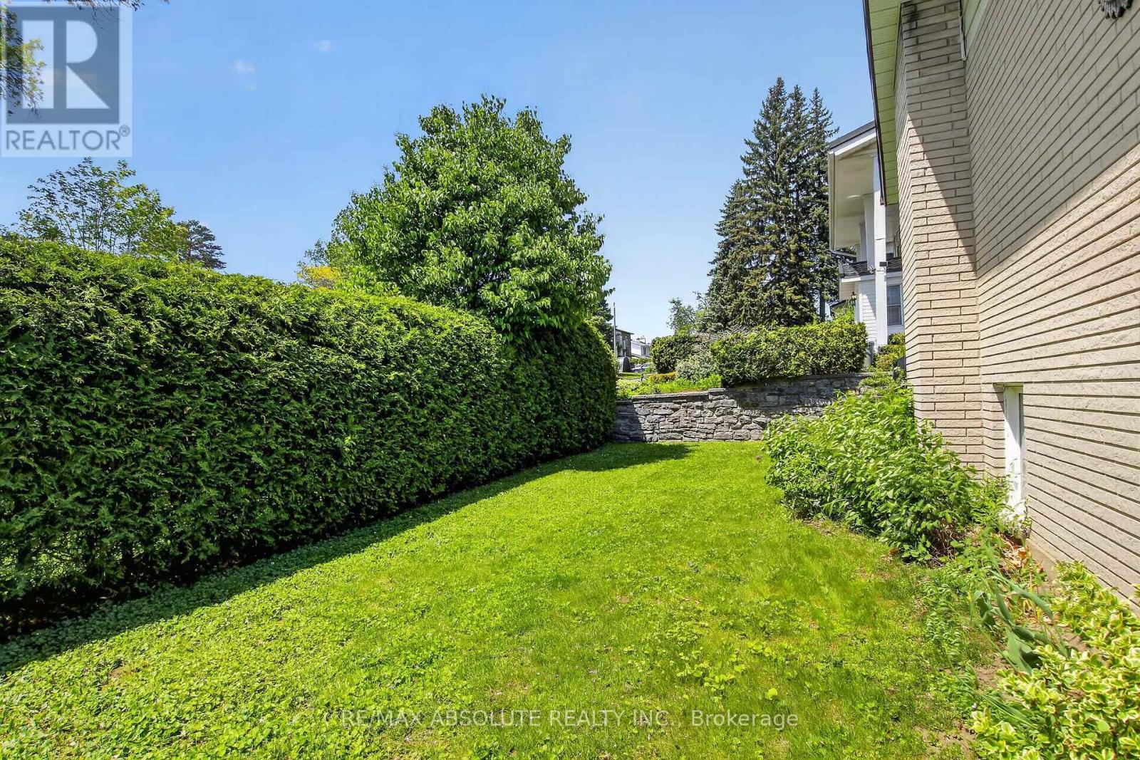 2799 Dumaurier Avenue, Ottawa, Ontario  K2B 7W2 - Photo 33 - X13209882