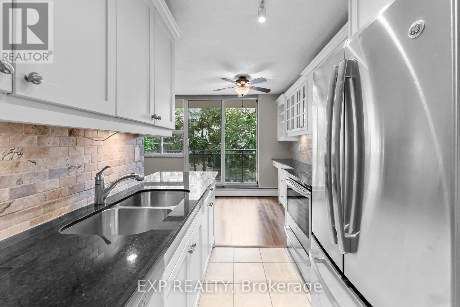 407 - 6390 Huggins Street, Niagara Falls, Ontario  L2J 1H1 - Photo 15 - X13209622