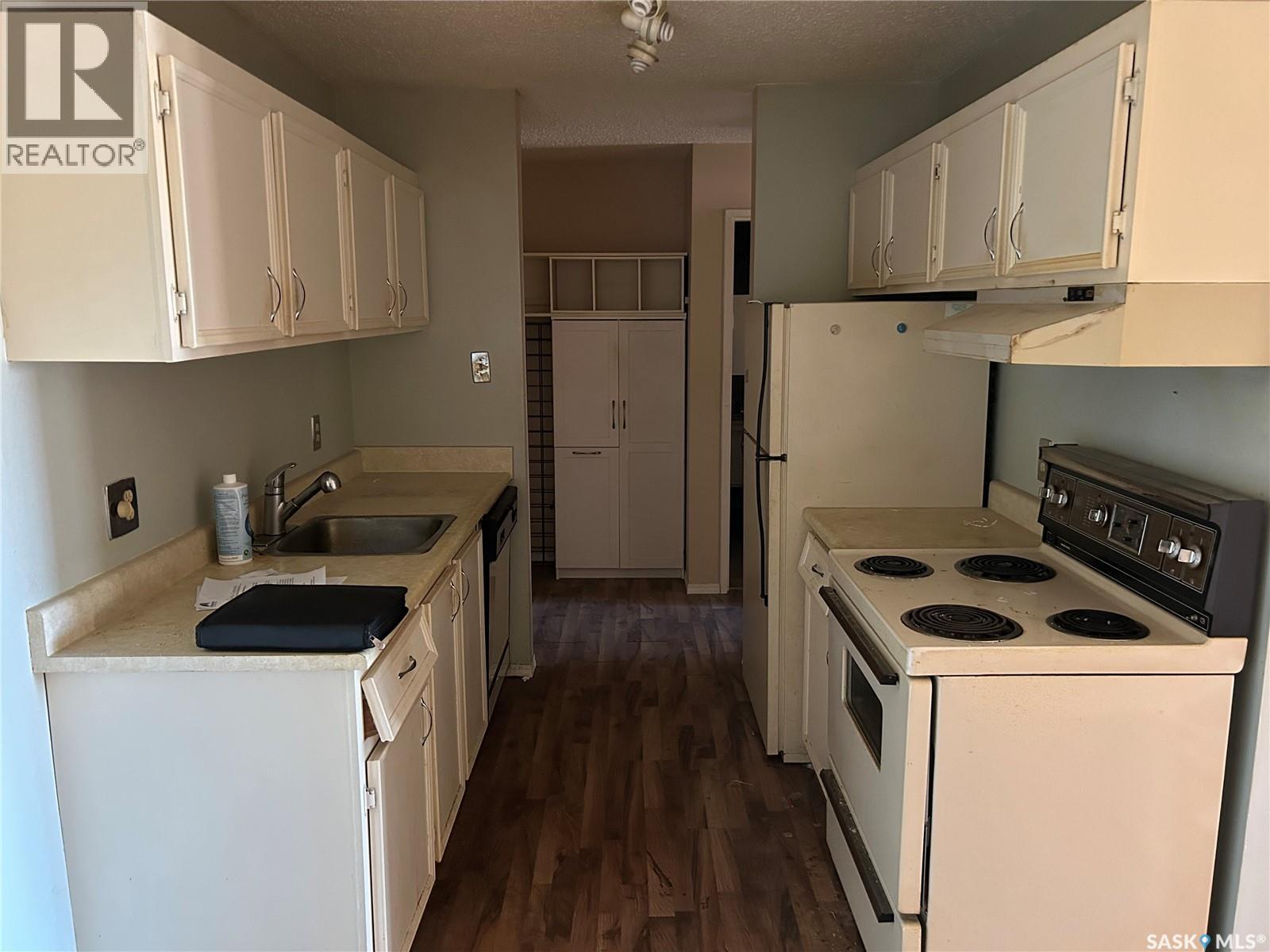 201 207c Tait Place, Saskatoon, Saskatchewan  S7H 5L8 - Photo 2 - SK033874