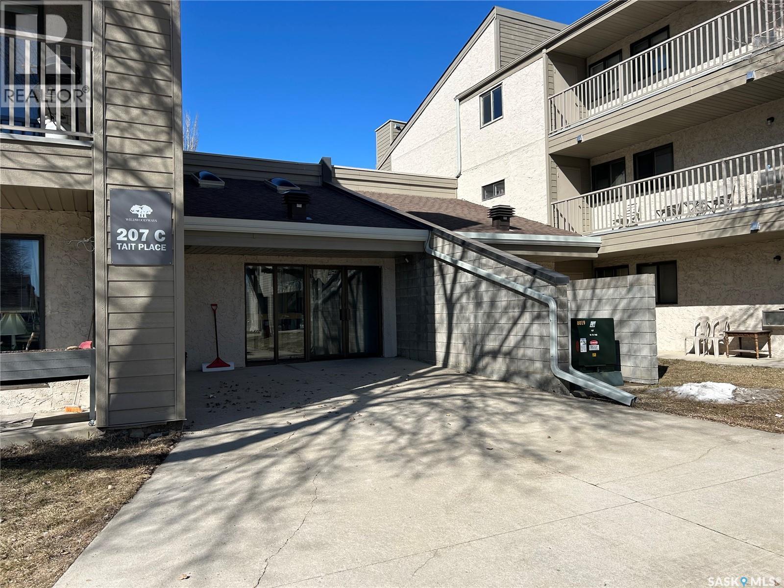 201 207c Tait Place, Saskatoon, Saskatchewan  S7H 5L8 - Photo 1 - SK033874