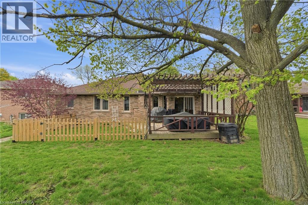 44 Blackfriar Lane, Brantford, Ontario  N3R 7L3 - Photo 6 - 40828079