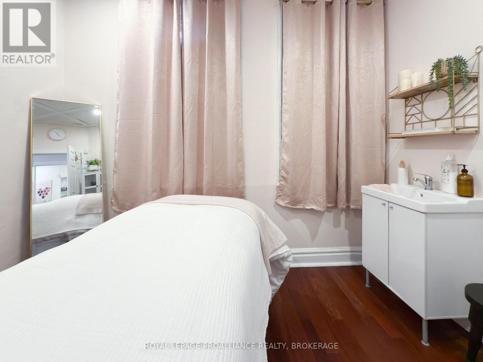 48 Dundas Street E, Greater Napanee, Ontario  K7R 1H8 - Photo 24 - X13209810
