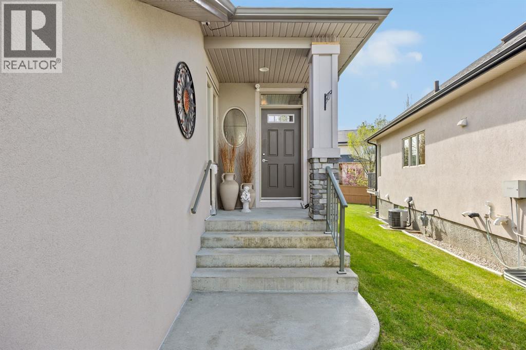 66 Cimarron Estates Green, Okotoks, Alberta  T1S 0A4 - Photo 3 - A2314658