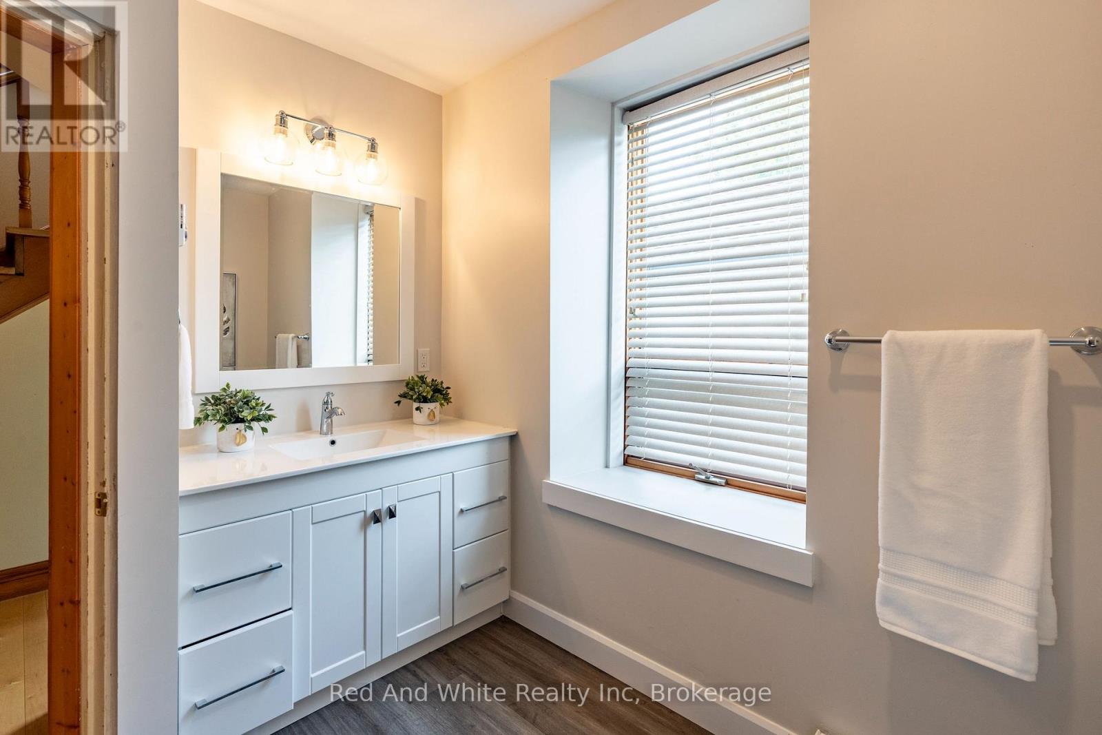 23 Pearl Street, Guelph, Ontario  N1E 2E4 - Photo 34 - X13209774